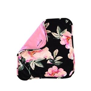 🆕 Posh Peanut Bamboo Tenni Floral Lovey
